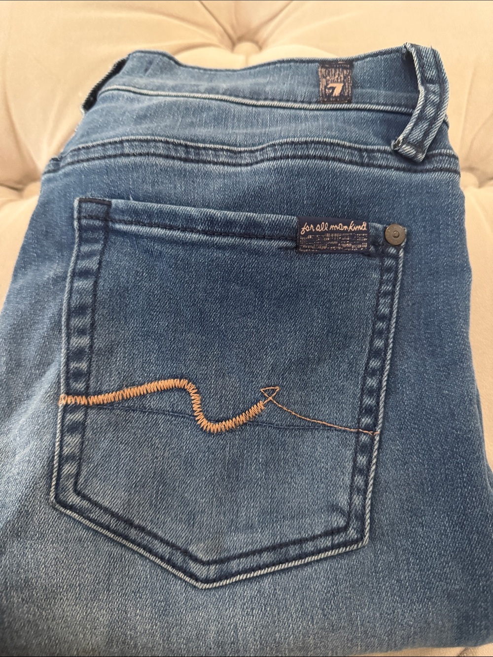 7 For All Mankind Women's Blue Skinny Jeans with Contrast Pocket Stitch